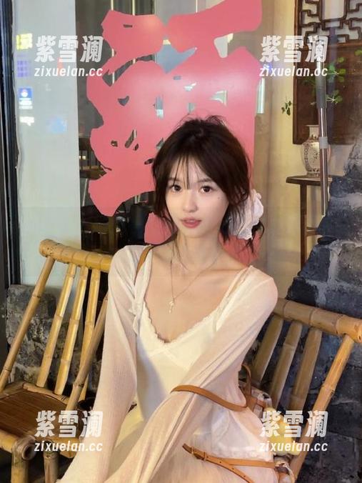 pans - 填满视觉盛宴：诗诗皮衣写真全集展现风格多元