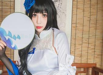 透视w黑米粥w的精致美脚：绝美写真与动人美图的碰撞