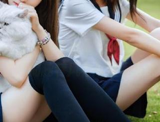 微密圈 – 在图集资源中探秘不爱笑的赛琳灰丝的独特风格与情感表达