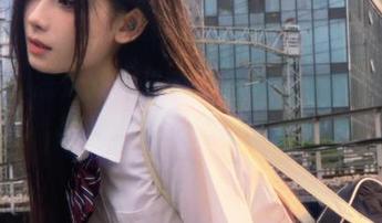 丽柜 – 凉儿双人高清写真集，带你领略青春的色彩和爱的绽放！