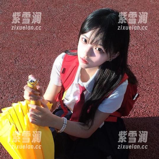 丽柜-白云 丽柜 - 探索高清白云美脚作品:让优美脚步舞动你的心灵