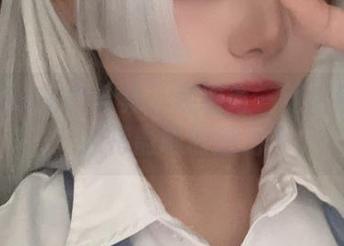九言棉袜写真合集：观看每一张都散发着独特韵味的魅力