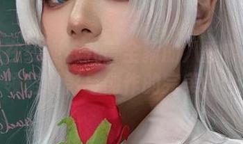 在这里在线观赏九言全新的八重神子写真，领略摄影与创作的完美融合！