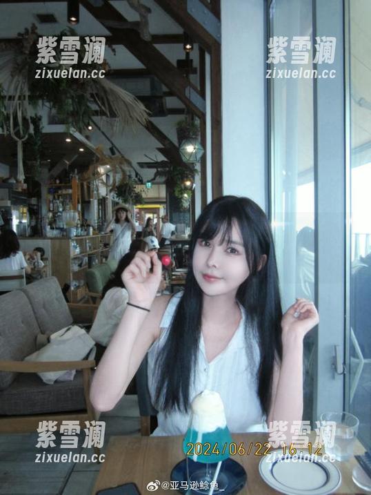 亚马逊鲶鱼 “亚马逊鲶鱼”女孩图集精选:自嘲与幽默完美交织的绝美瞬间