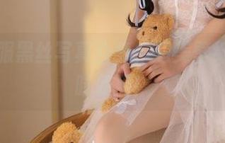 今汐制服黑丝写真合集，超美壁纸供你随时使用！