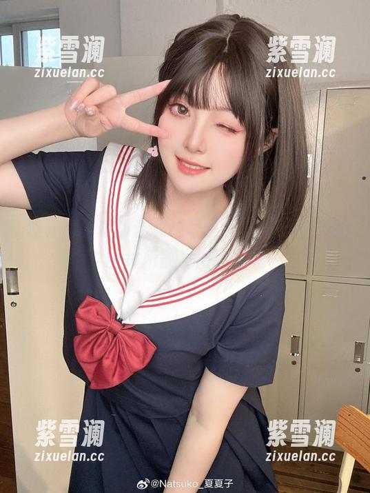 你夏夏 观看你夏夏的连衣裙写真,沉醉于每一幅图片所散发出的美感