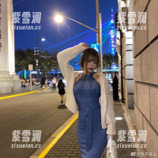 你烨烨 走进“你烨烨”的世界,探索私房厨娘写真精美合集