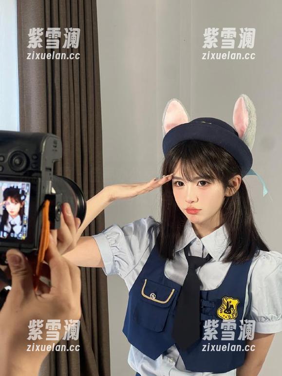 克拉女神-佳莹 克拉女神 - 佳莹办公室私拍合集,透视她不一样的职场风貌与个性魅力