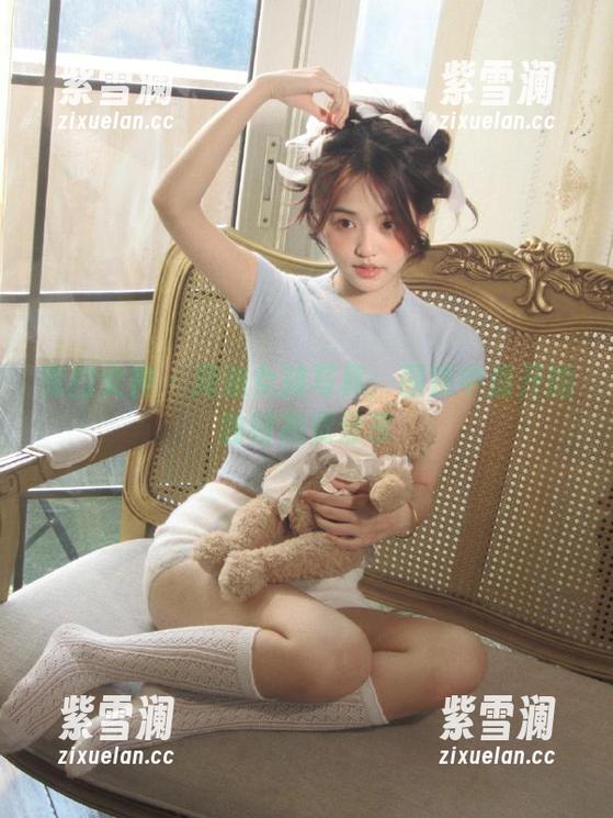 克拉女神 - 周迪女孩写真：图库中盛开的独特视觉分享