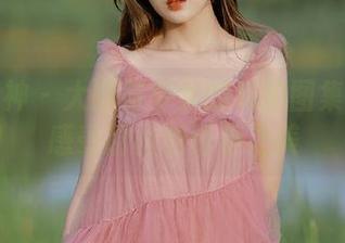 克拉女神 – 大阳与少女的私拍图集：让你感受别样的青春之美