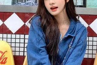 克拉女神 – 甜美迷人的孟君秘密图集：每一页都是她最动人的瞬间，快来看看吧！