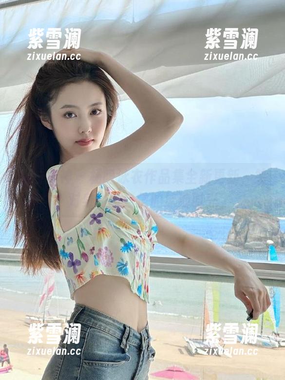 克拉女神-杨暖 克拉女神 - 杨暖泳衣作品集全新更新,笑对身材与自信的泳池时光