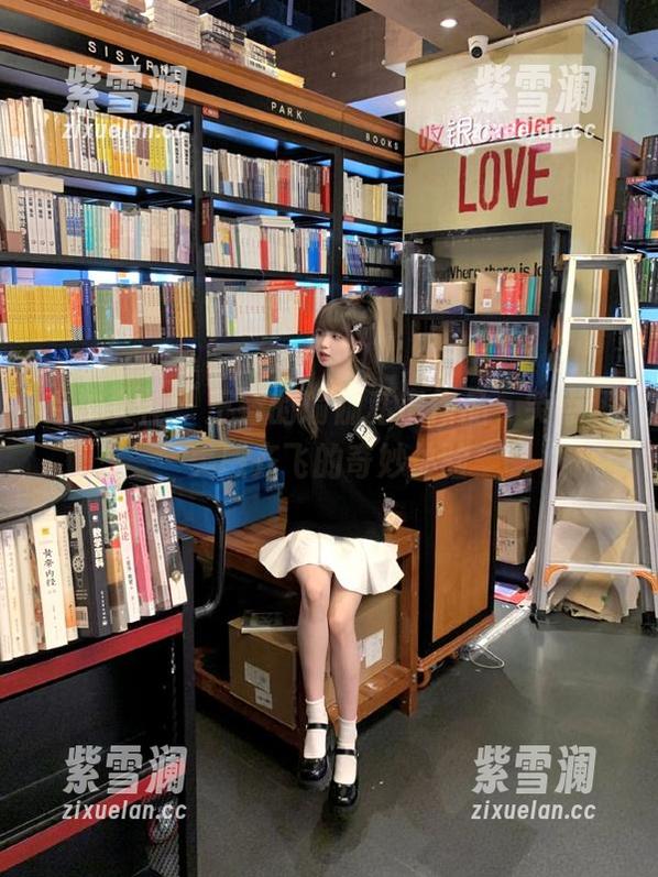 克拉女神-王睿 克拉女神 - 王睿的瑜伽私房作品,笑点和美感齐飞的奇妙体验