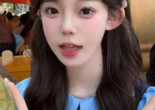 克拉女神 – 注定要被收藏的芊芊油亮壁纸合集：让每一寸空间都散发独特气息
