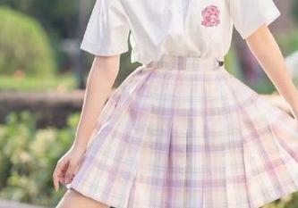 私房美图潮流由兔玩映画引领，穹妹的体操服尽展青春之美