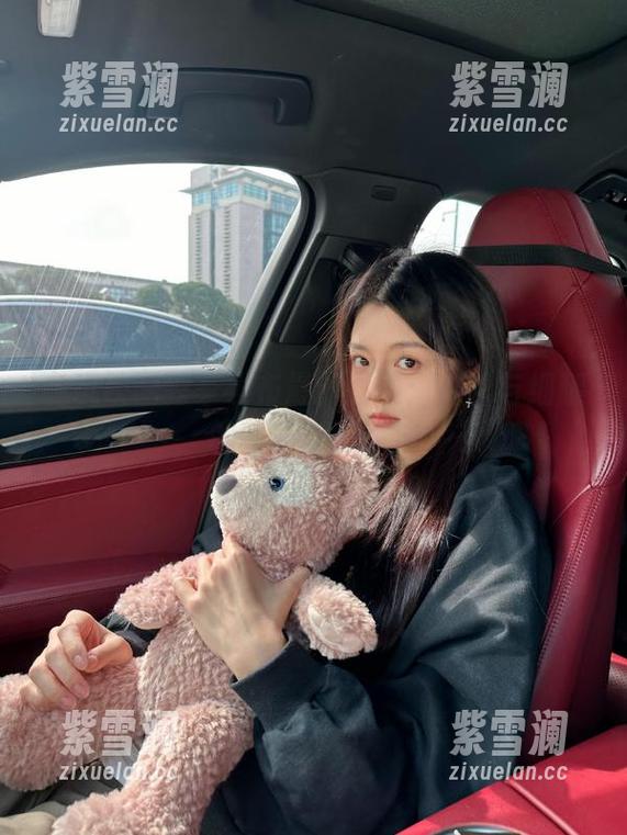 兔玩映画 兔玩映画独家发布最新图集:白丝与细腿的新颖表现手法