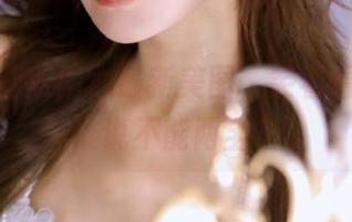 兔玩映画紫雨心最新美图，笑着看美丽，谁说不能两全？