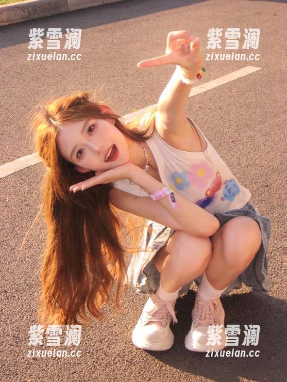 兔玩映画 原图大公开!观看兔玩映画熊猫黑丝少女的独特魅力与风采!