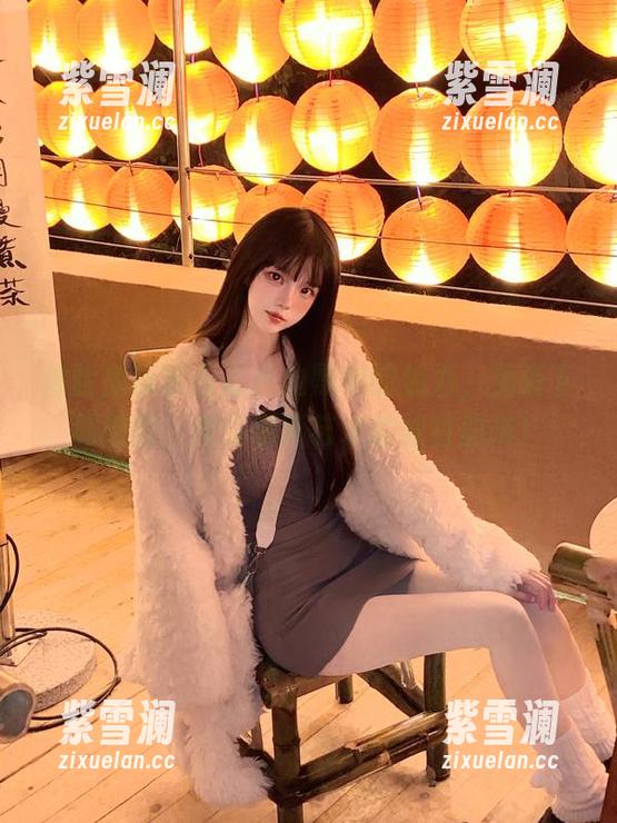 兔玩映画 体验兔玩映画蕾丝边黑裙的魅力,免费下载原图,感受摄影艺术的独特韵味!