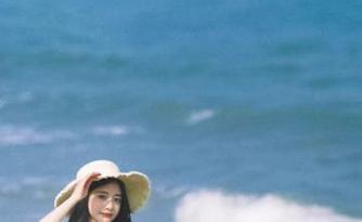 微密圈 – 十万口草莓粥粥全套作品欣赏，吊带写真勾勒出动人的夏日风情