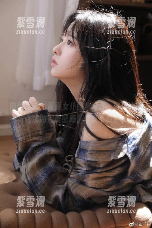南国足艺-青青 南国足艺 - 青青女仆图集分享,破解清纯与调皮的完美密码,你敢不敢尝试?