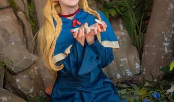 通过咬人小小兔的cos美图，领悟她的美脚宛如梦境般的惊艳与可爱～