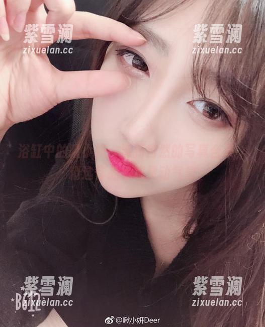 啾小妍 浴缸中的啾小妍:清新自然的写真合集,精选作品尽现灵动气息