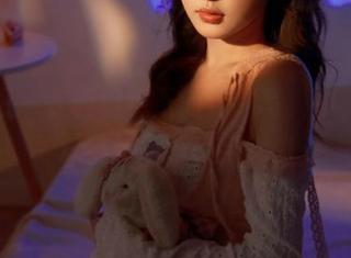 嗲囡囡 – 在西门小玉的定制写真中，感受双马尾的俏皮与魅力
