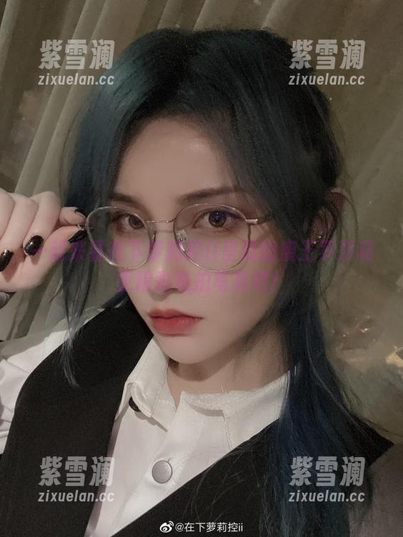 在下萝莉控ii 一起来看在下萝莉控ii呈现的魔王罗莎莉亚精彩私拍写真吧!