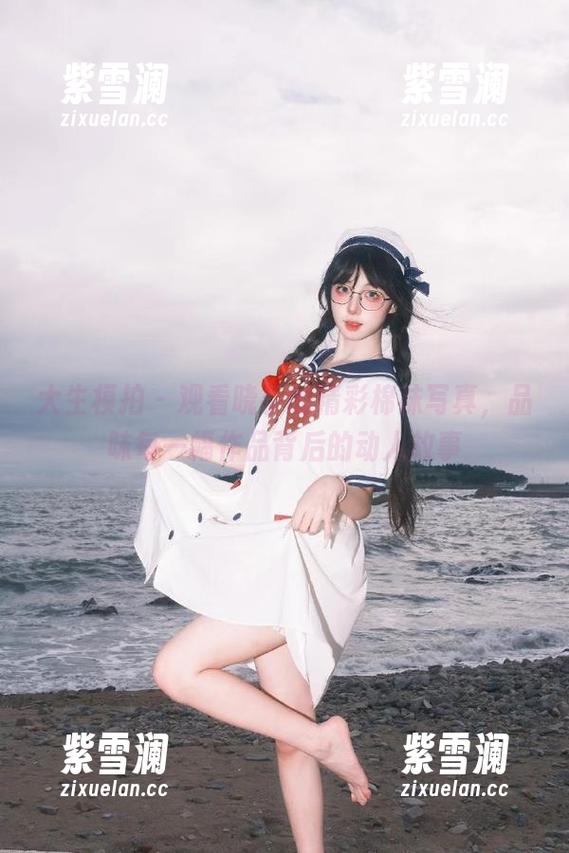 大生模拍-晓芋 大生模拍 - 观看晓芋的精彩棉袜写真,品味每一幅作品背后的动人故事