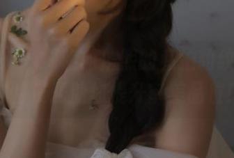 头条女神 – 探索曲佑熙的私拍豹纹魅力，独特资源助你提升审美品位！