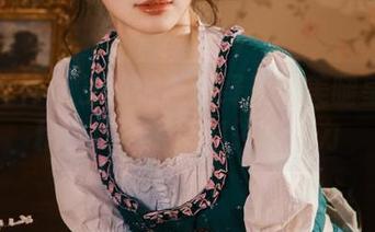 头条女神 – 王竹倾情演绎玉肌美腿皇后：精选写真集带你领略魅力
