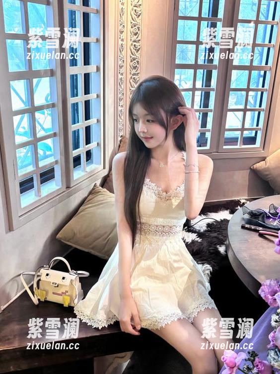 头条女神 - 热浪来袭！最新迪爱儿海边写真图片带你走进大海的怀抱与自由！