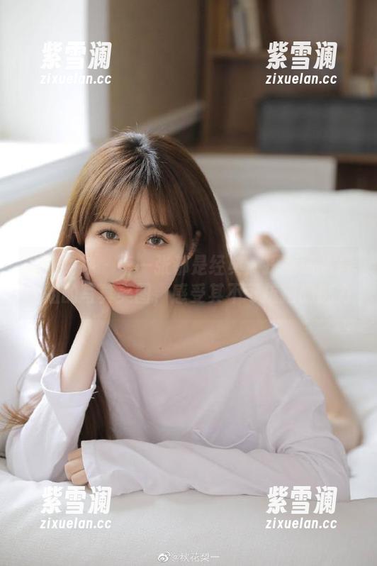 头条女神-陈怡曼 头条女神 - 每一张都是经典:探索陈怡曼姐姐的写真美图,感受其不可抗拒的魅力
