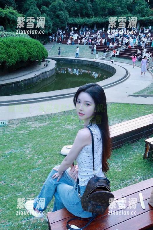 好H好女杀手 微密圈 - 高挑身影与光影交织:好H好女杀手走廊高清美图