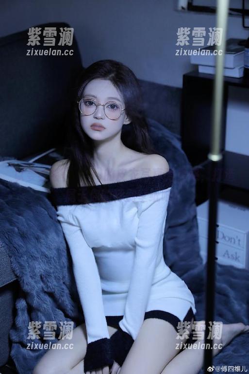 以姜仁卿(강인경)的皮衣写真为灵感，打造属于你的特别壁纸吧！