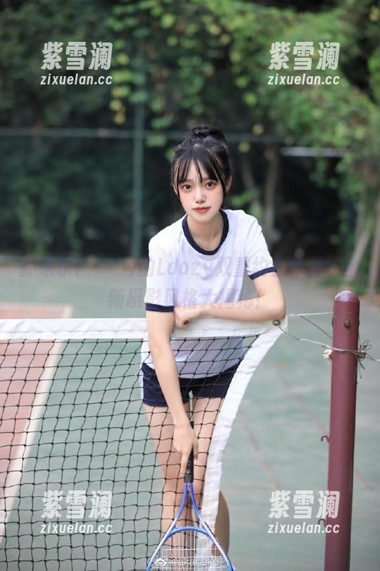 孙乐乐(손예은)的Loozy双重约会作品，全新摄影风格大揭秘！