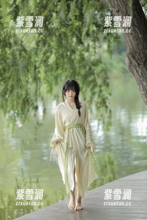 尤果网 - Angela楚楚的透明梦境：全集作品展现她对美的独特理解！