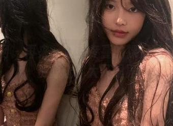 尤果网 – 再来一波！佟蔓的裸足写真原图资源让你大开眼界
