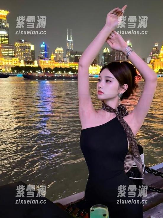 尤果网 - 高清皮衣写真作品：孟思雨为你呈现时尚的个性风采