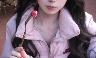 尤果网 – 优雅与活力的碰撞：王瑞儿泳衣套图资源让你感受夏天的无限可能
