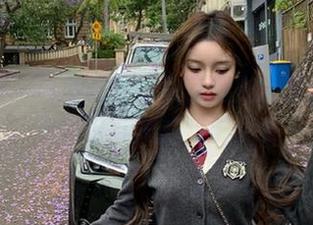 尤果网 – 白熙萌私房教室摄影合集：聚焦于知识与美的双重享受