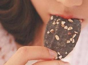 尤果网 – 在陈怡曼的清纯私拍美图中，寻找属于你的那份清新