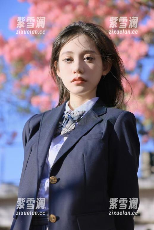 尤物馆-Seven小七 尤物馆 - Seven小七海边绝美写真合集:清新日光照耀下的图包