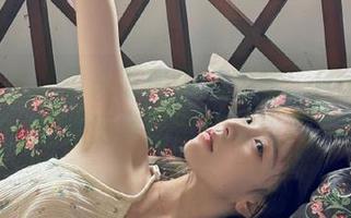 尤蜜荟 – 在镜头下的职场荣耀：lingyu69护士的私房美图带你走进真实世界