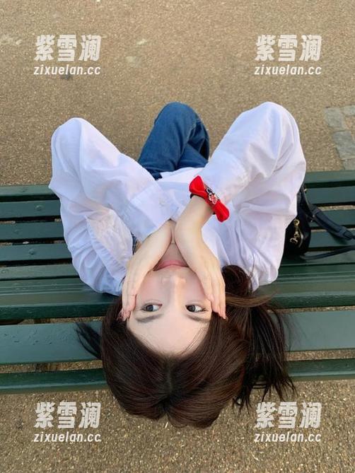 尤蜜荟-张思允Nice 尤蜜荟 - 透明的魅力:张思允Nice无圣光写真美图挑战传统审美