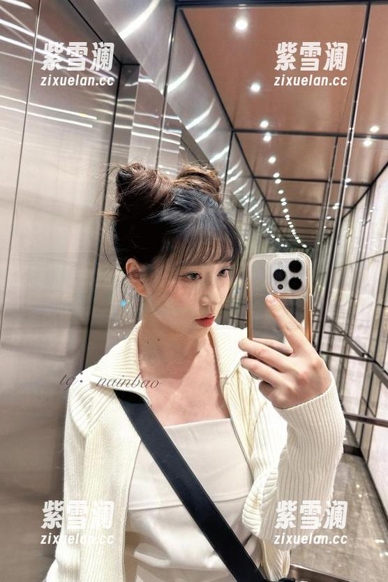 年年Nnian 年年Nnian白丝唯美写真,让你一键免费下载,别错过哦!
