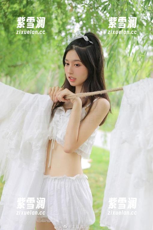 异思趣向-小九 异思趣向 - 小九的诱人灰色写真福利特辑,原图曝光,别让自己错过!