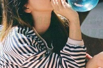 御女郎 – 高清不怕被围观：王婉悠Queen的比基尼写真，下载cue出你的夏日风情！