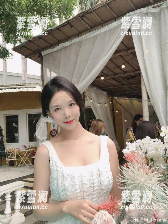 抖娘利世 抖娘利世双马尾在线写真合集,体验不一样的青春记忆!